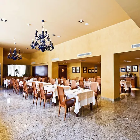 Hotel Senator 4*