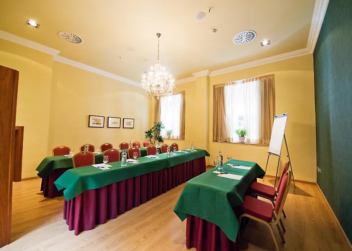 Senator Otel Granada