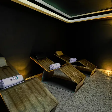 Senator Γρανάδα